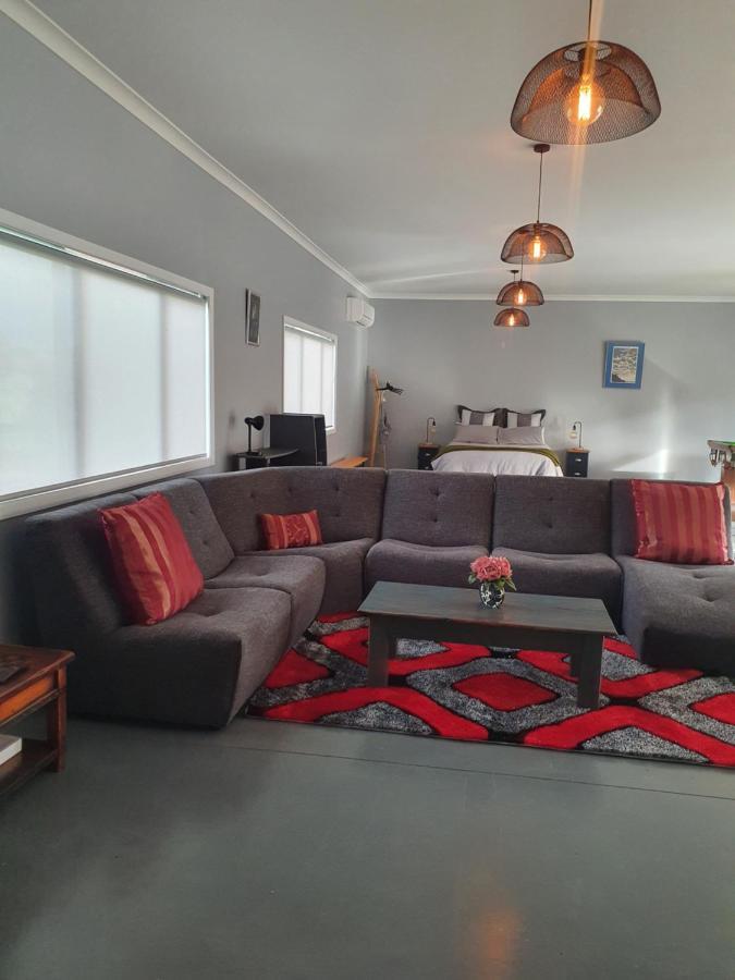 The Red Shed Hotel Matamata Exterior photo
